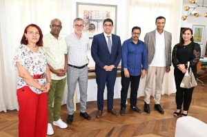 وزير الشباب والثقافة والتواصل يستقبل المكتب الوطني لشبكة المقاهي الثقافية بالمغرب في لقاء مثمر وإيجابي