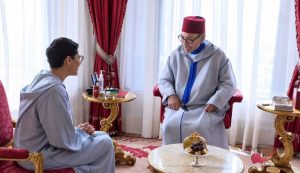 الملك يستقبل المنصوري للاطلاع على مستجدات تشكيل الحكومة